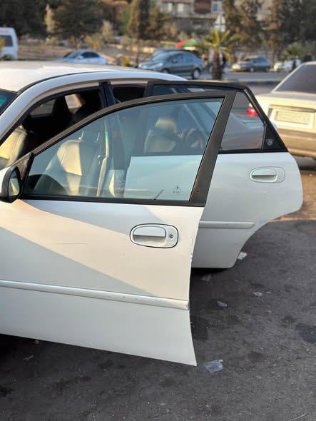 بروتون واجا 2003 - صورة 1