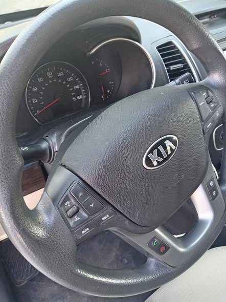 كيا سورينتو 2015 - صورة 2