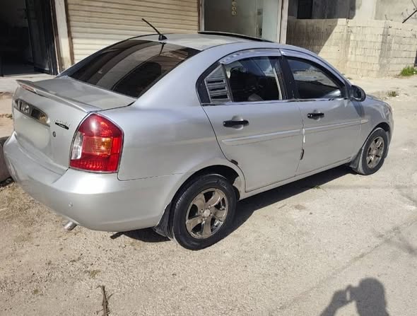 هيونداي فيرنا 2007 - صورة 2