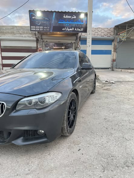 بي إم دبليو 520 2012 - صورة 3