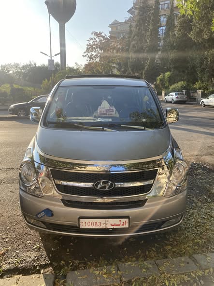 هيونداي ستاريكس 2011 - صورة 2