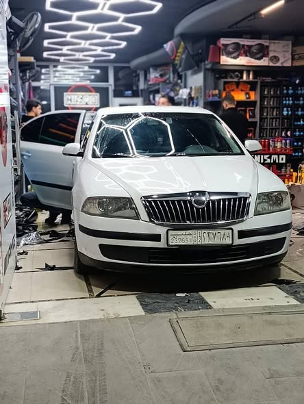 سكودا أوكتافيا 2009 - صورة 2