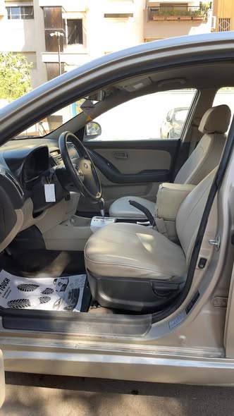 هيونداي أفانتي 2009