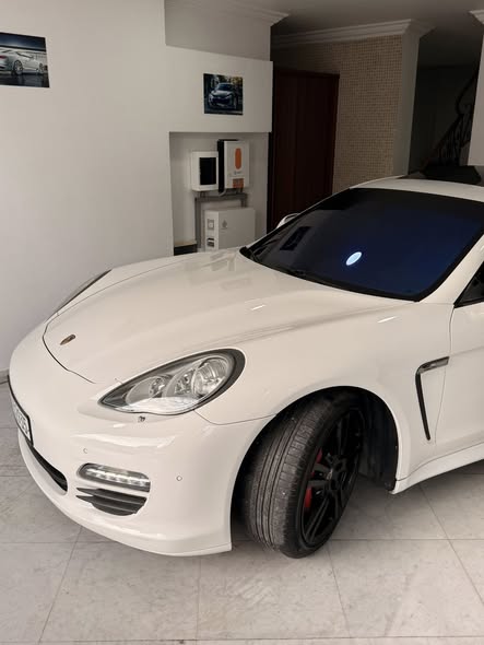 بورش باناميرا 2012 - صورة 5