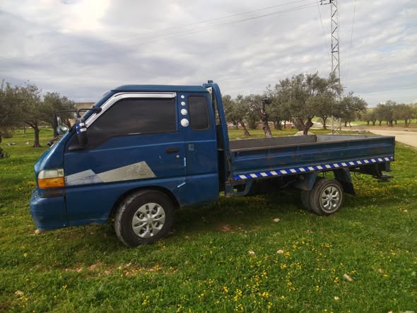 كيا بونغو 2001