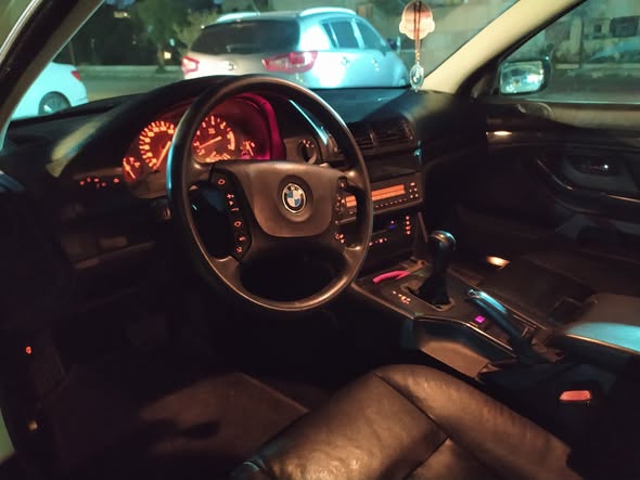 بي إم دبليو 525i 2003 - صورة 2