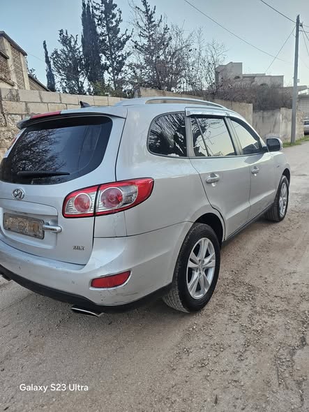 هيونداي سانتا في 2010