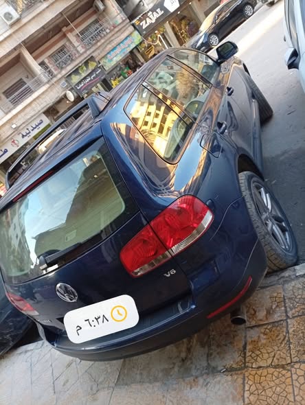 فولكس فاجن طوارق 2005 - صورة 1