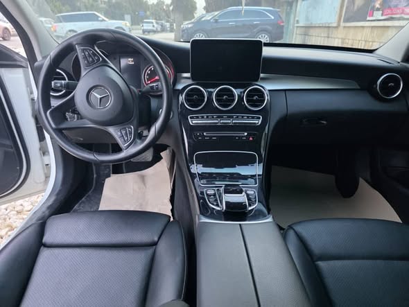 مرسيدس C200 2017