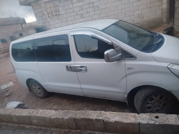 هيونداي اتش 1 2014 - صورة 1