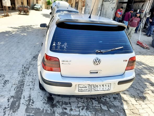 فولكس فاجن جولف 2002 - صورة 4