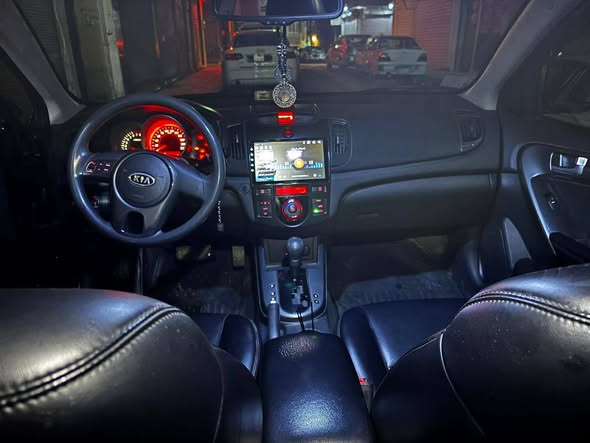 كيا فورتي 2010 - صورة 3