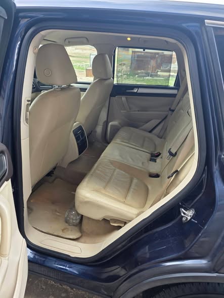 فولكس فاجن طوارق 2012 - صورة 1