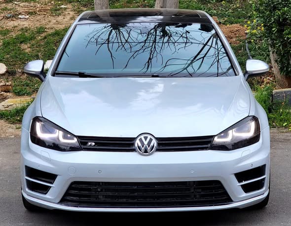 فولكس فاجن كولف 2015 - صورة 1