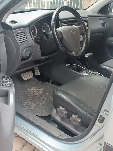 كيا ريو 2006 - صورة 2