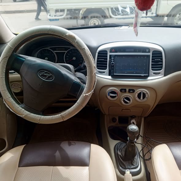 هيونداي فيرنا 2010 - صورة 5