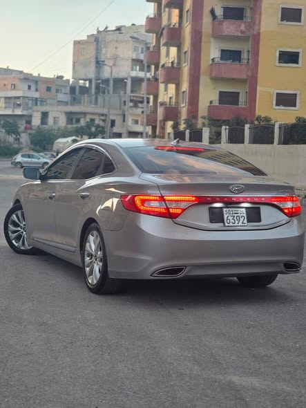 هيونداي أزيرا 2011 - صورة 3