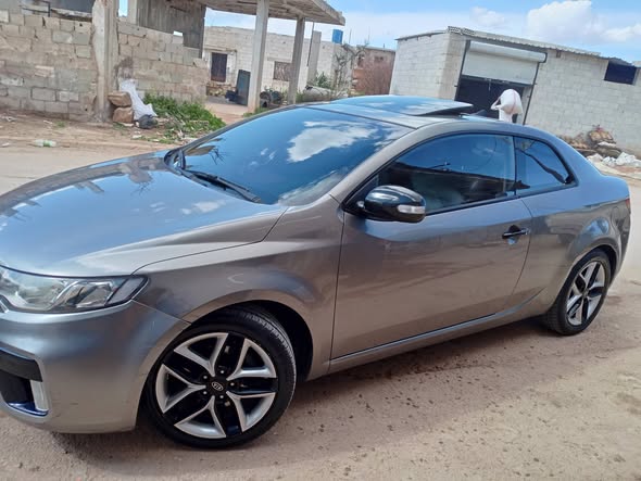 كيا فورتي 2011