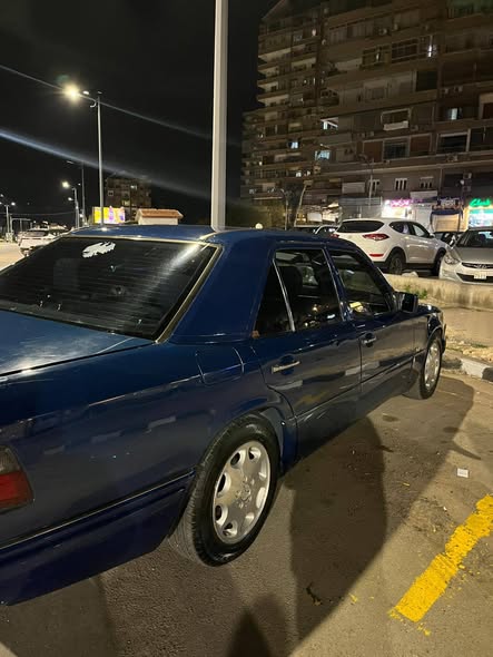 مرسيدس E300 1990 - صورة 4