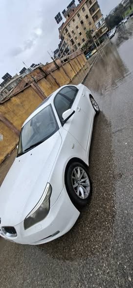 بي إم دبليو 530i 2010 - صورة 2