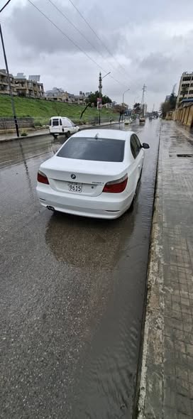 بي إم دبليو 530i 2010 - صورة 3