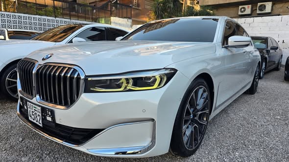 بي إم دبليو 740 2021 - صورة 3