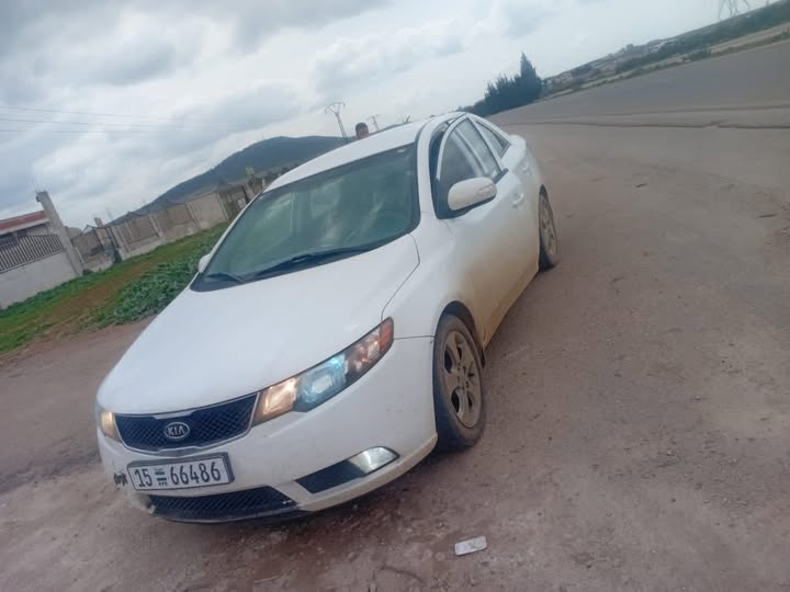 كيا سيراتو 2011