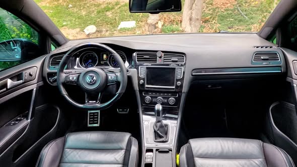 فولكس فاجن كولف R 2015