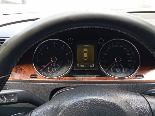 فولكس فاجن باسات CC 2011 - صورة 2