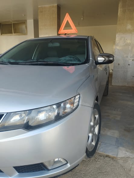 كيا فورتي 2011 - صورة 1