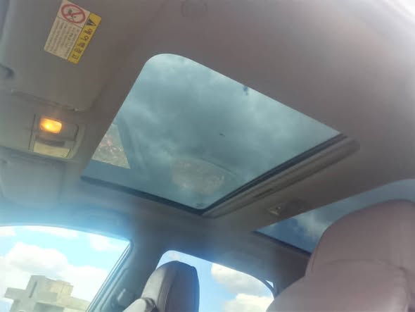 كيا سورنتو 2010 - صورة 3