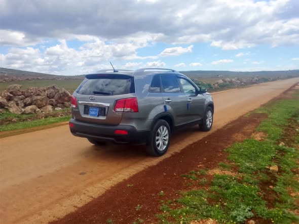 كيا سورنتو 2010 - صورة 5