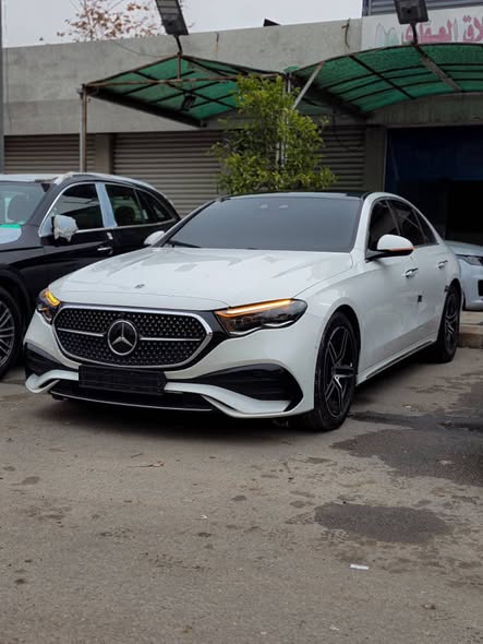مرسيدس E300 2024 - صورة 3