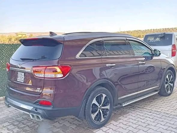 كيا سورينتو 2015 - صورة 2