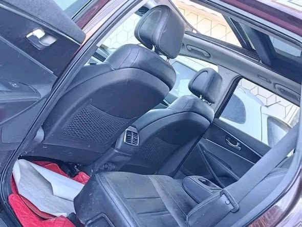 كيا سورينتو 2015 - صورة 5