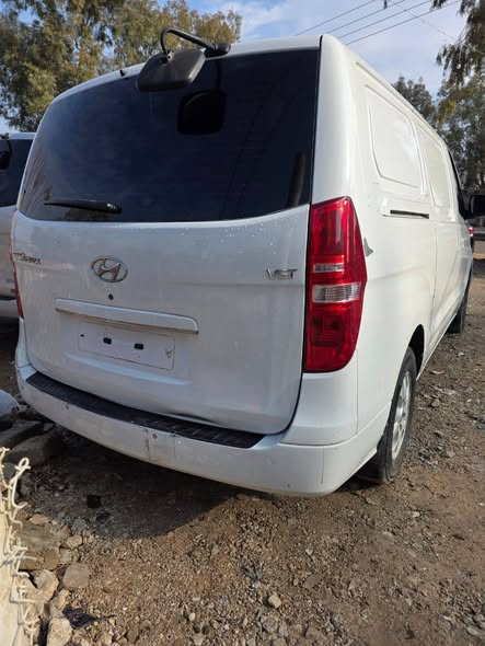 هيونداي H-1 2015 - صورة 2