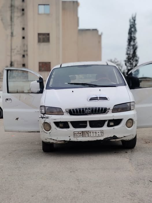 هيونداي H-1 2000