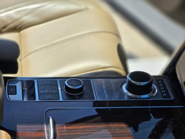 رنج روفر فوك 2015 - صورة 3