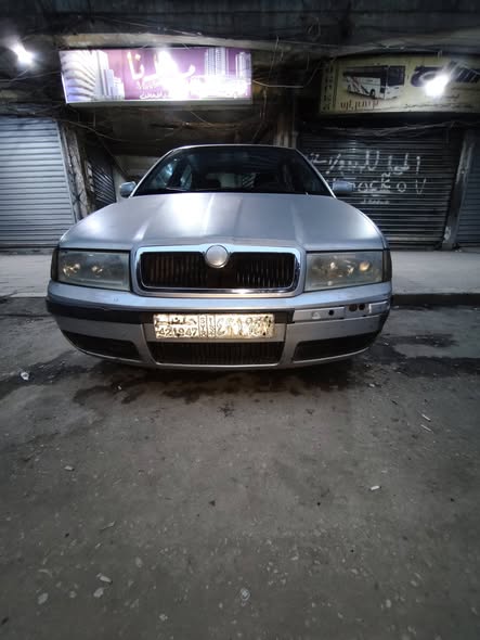 سكودا أوكتافيا 2003 - صورة 2