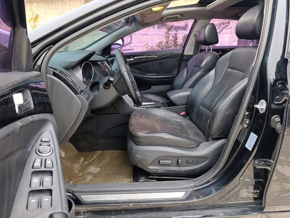 هيونداي سوناتا 2010 - صورة 5