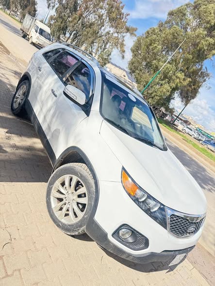 كيا سورنتو 2010 - صورة 1