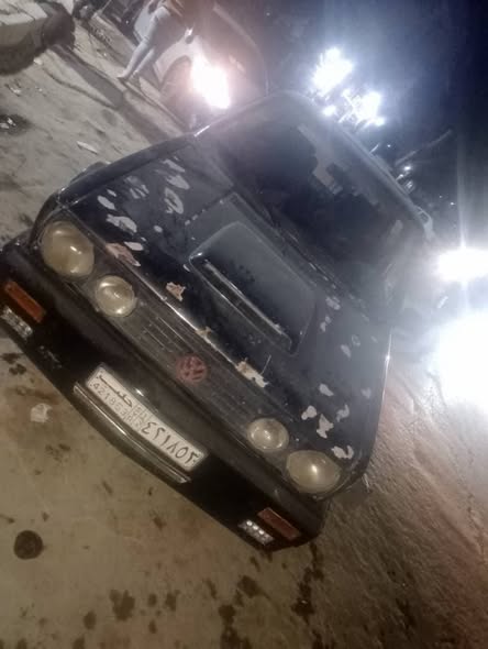 فولكس فاجن غولف 1977 - صورة 2