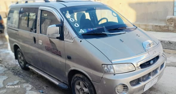 هيونداي ستاريكس 2004 - صورة 2