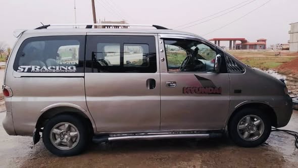 هيونداي ستاريكس 2004 - صورة 5