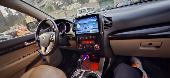 كيا سورينتو 2011 - صورة 3