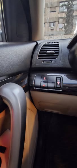 كيا سورينتو 2011 - صورة 4