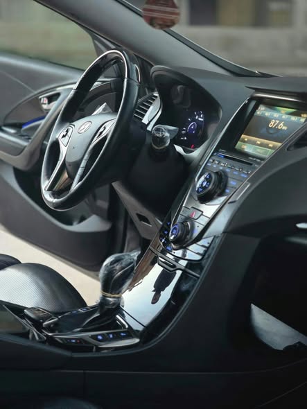 هيونداي أزيرا 2011