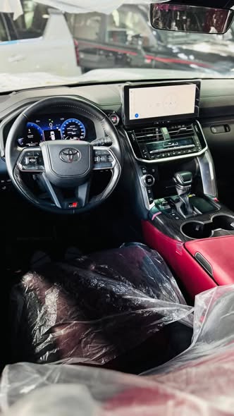 تويوتا لاند كروزر 2025 - صورة 4