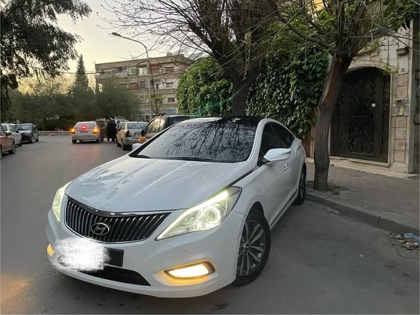 هونداي أزيرا 2011 - صورة 1