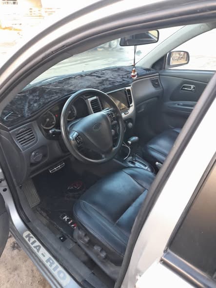 كيا ريو 2008 - صورة 4
